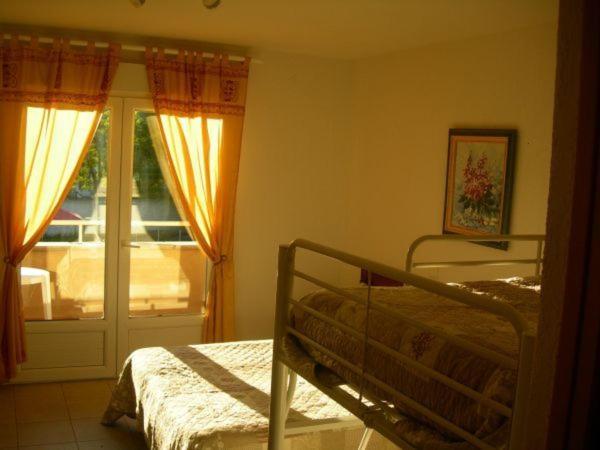 Hotel De La Madeleine Anduze アンデューズ エクステリア 写真